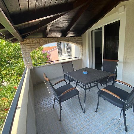 Maris Apartamento Premantura Exterior foto